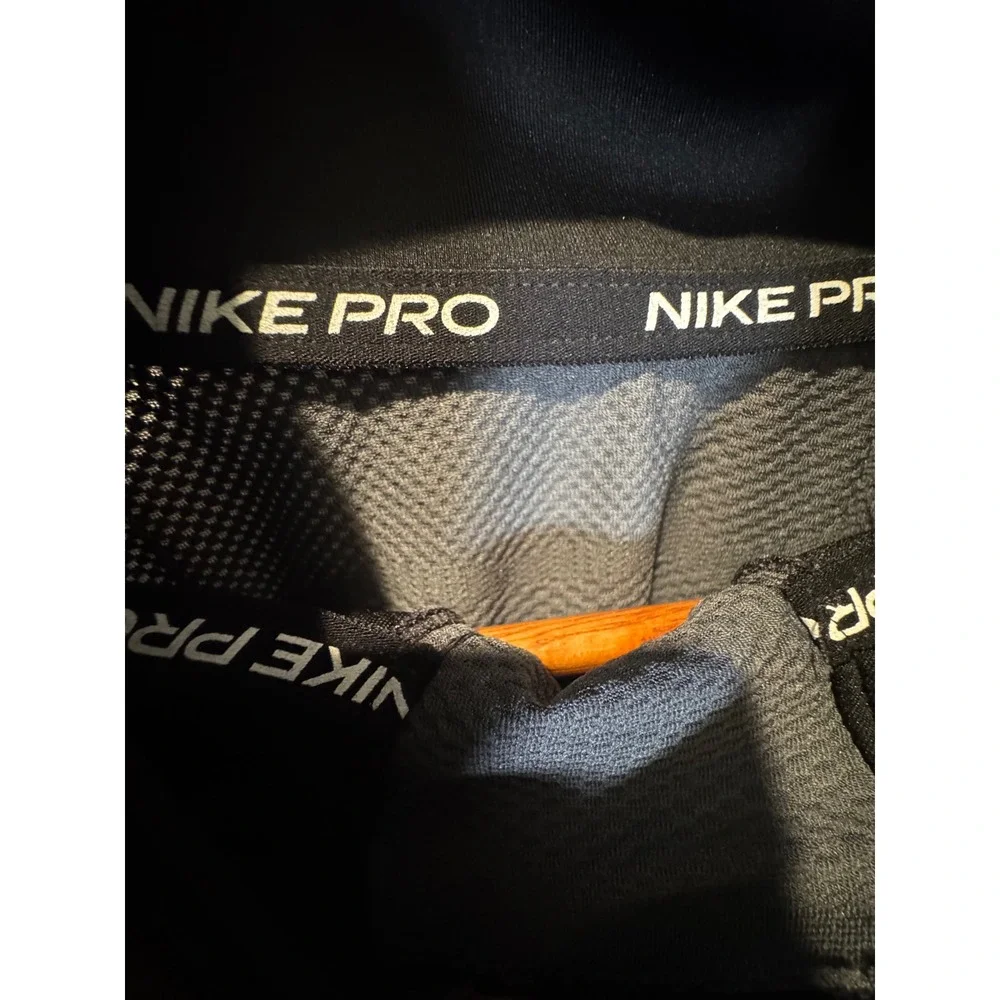 Nike Pro Womens Crop Quarter Zip Long Sleeve Training Top Black Grey DX0065-010